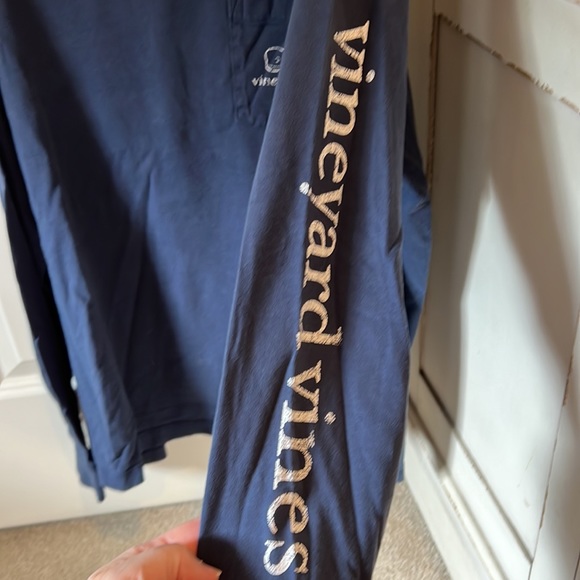 Adult Sz S Vineyard Vines navy logo long sleeve tee - Picture 3 of 4